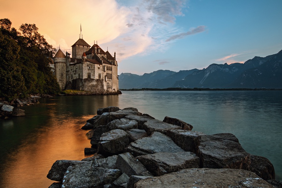 Montreux Riviera: Šperk na břehu Ženevského jezera 4 ST 3x2 Veytaux Chillon Castle 27693